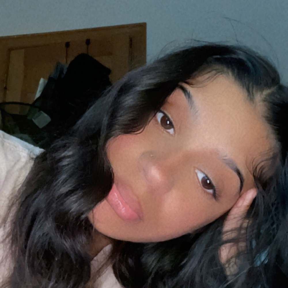 Meet your Posher, Nadia